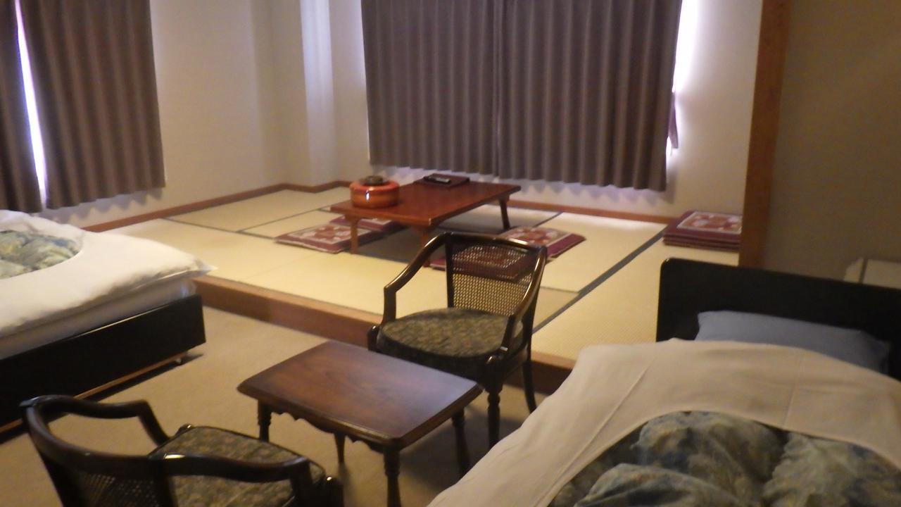 Hotel Elm Ishiuchi Minamiuonuma Екстер'єр фото